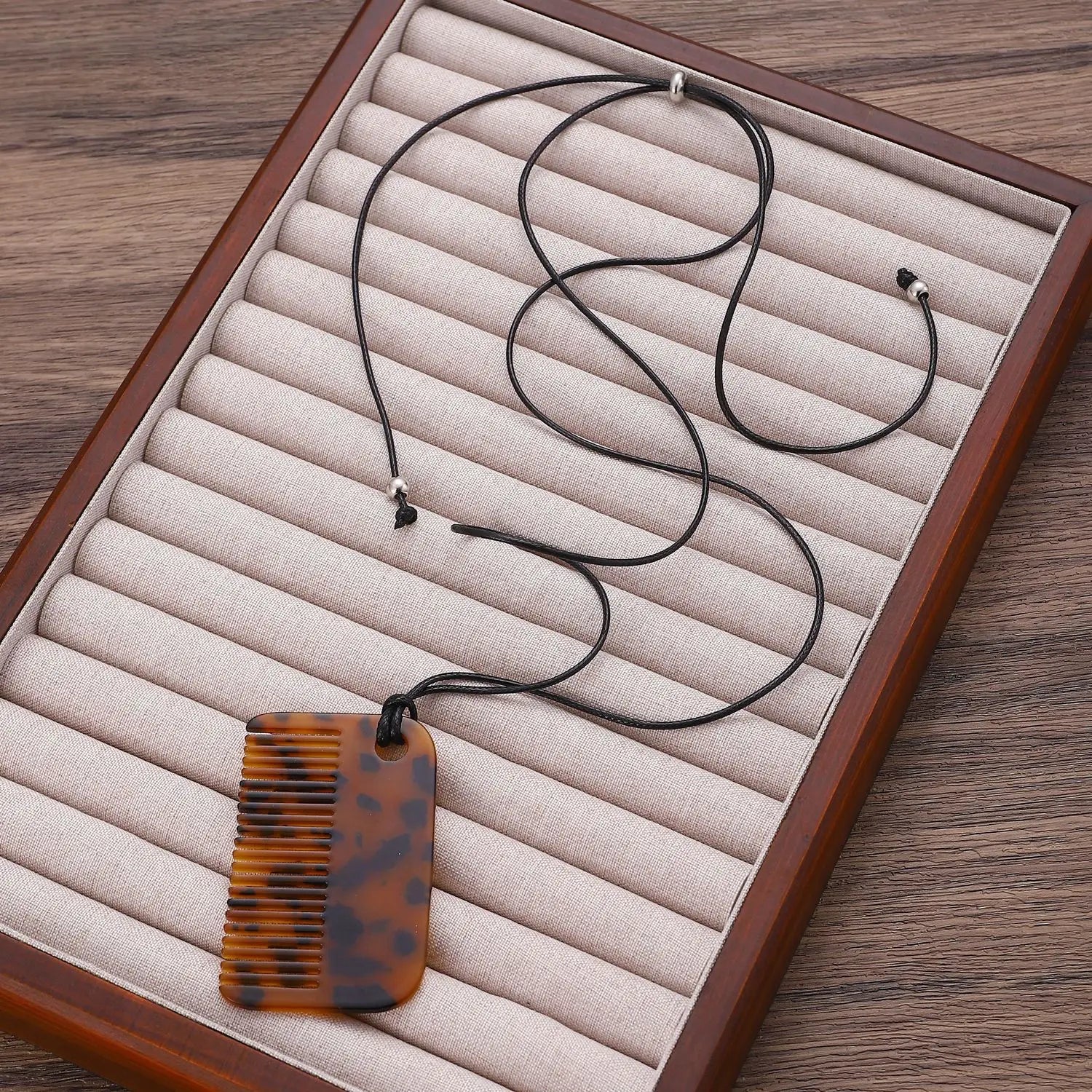 Huang Jing Comb Pendant