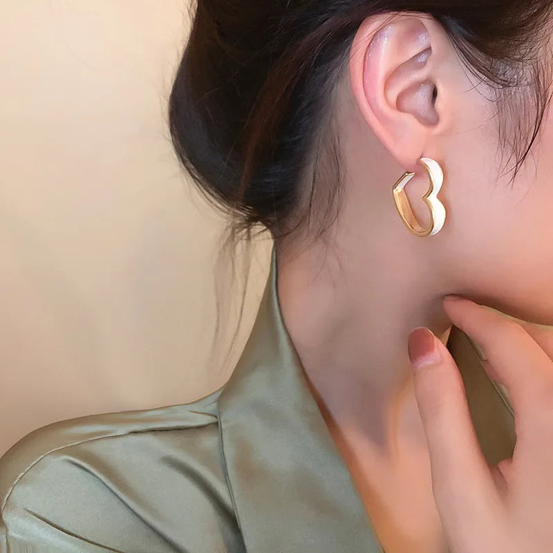 Ji-woo Hoop Earrings