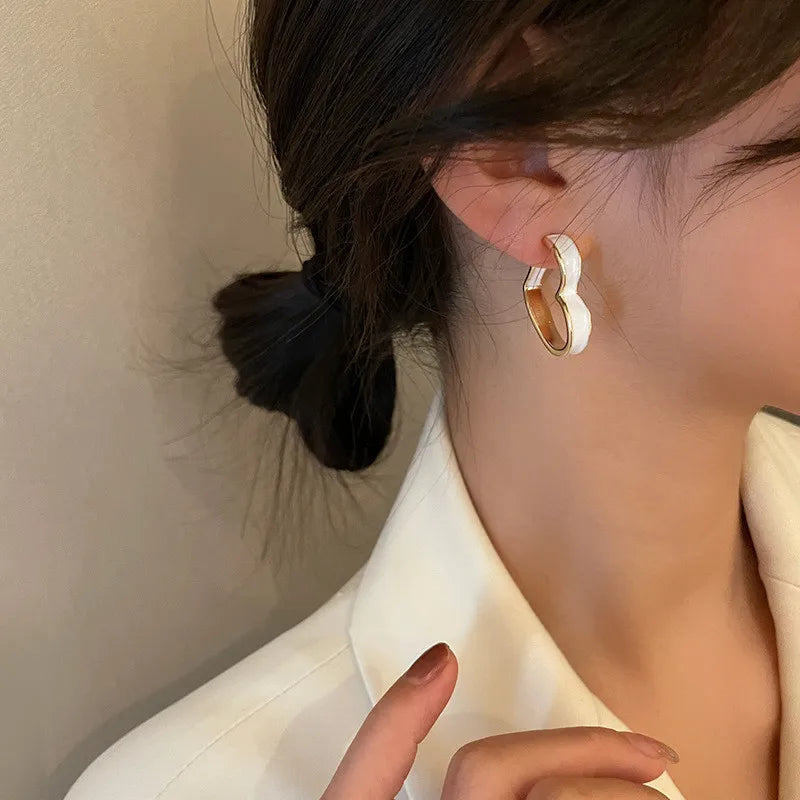 Ji-woo Hoop Earrings