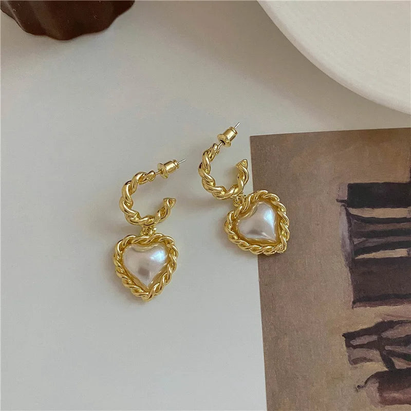 Ji-woo Hoop Earrings